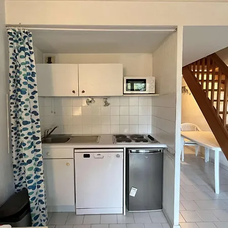Apartment 2 Chambres, Piscine, Lave Linge, Lave Vaisselle, Parking, Balcon, Parking Privatif *
